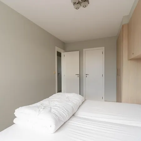 Luxury 2-bedroom With Stunning Sea View T207 *